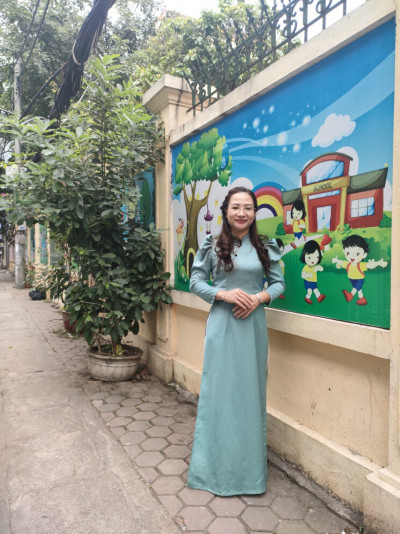 Cô giáo Dương Thị Kim Chi tham gia Hội thi GVG cấp quận
