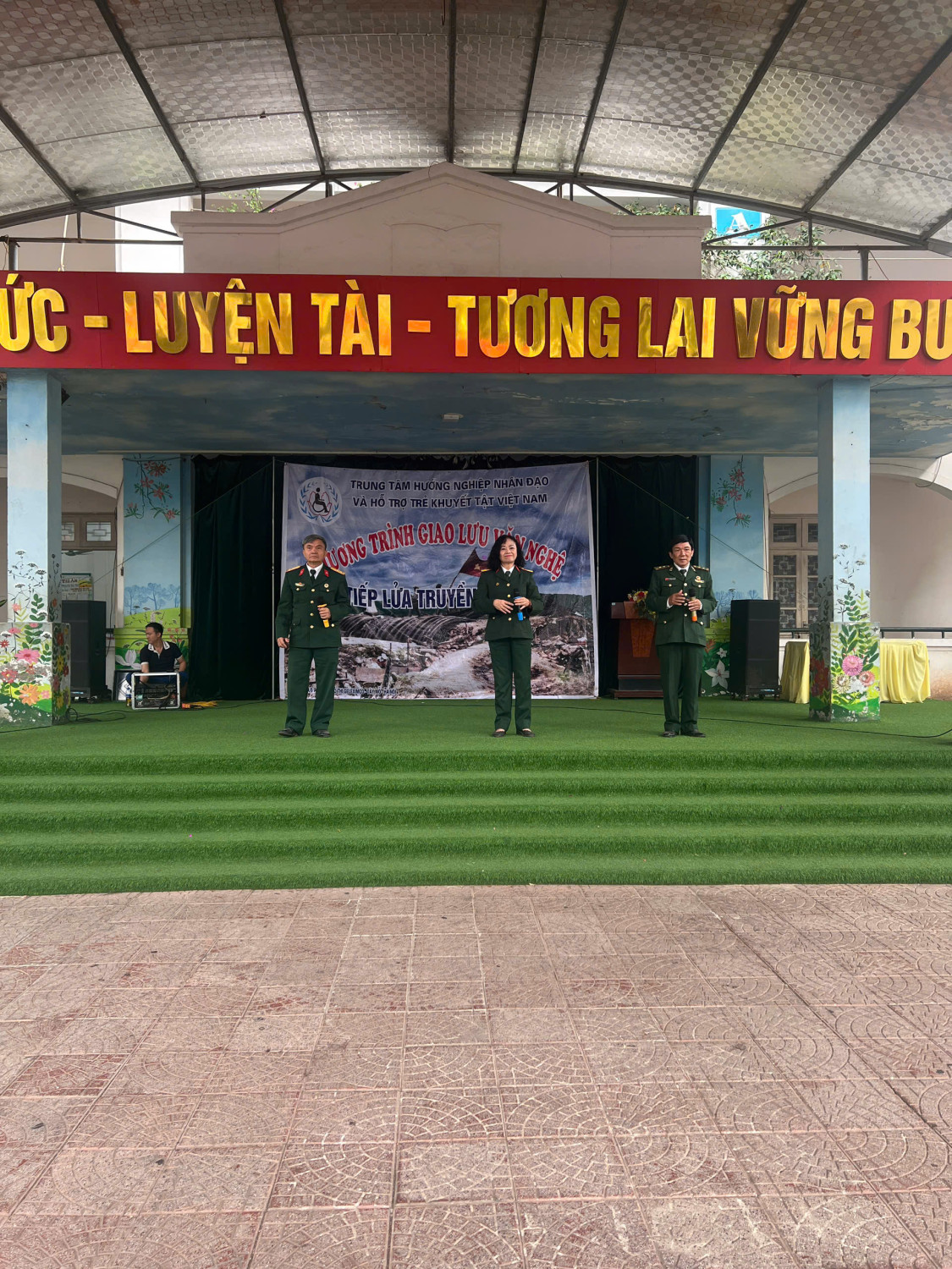 Chương trình giao lưu nghệ thuật, tiếp lửa truyền thống